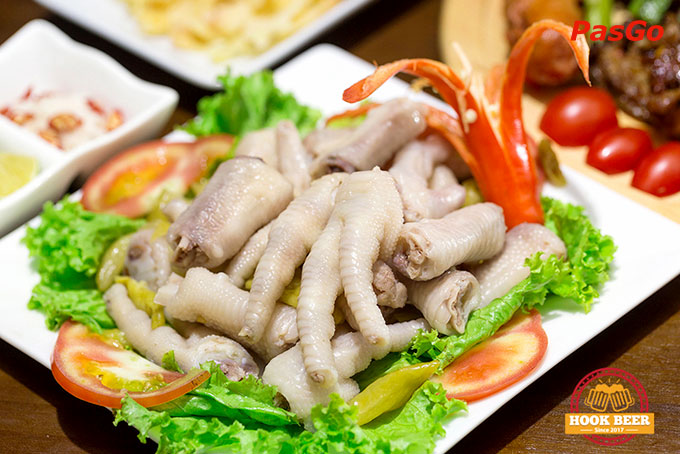 nhà hàng hook beer  trần quý kiên 7