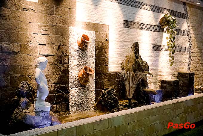 nhà hàng Royal Vũ Phạm Hàm 14