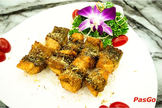 nhà hàng Royal Vũ Phạm Hàm 7