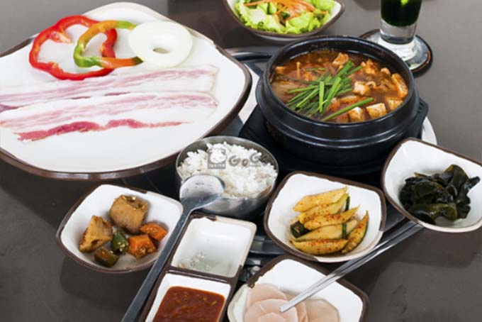 Top 5 nh&agrave; h&agrave;ng buffet lẩu nướng ngon, nổi tiếng nhất ở Đ&agrave; Nẵng 6