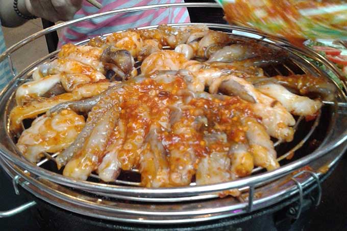 Top 7 qu&aacute;n ăn ngon, nổi tiếng nhất ở H&ograve;a Kh&aacute;nh Đ&agrave; Nẵng 5