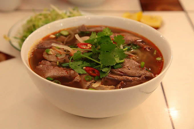 Nhà hàng Paris Deli 6 Phan Chu Trinh 23