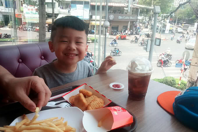 nhà hàng texas chicken nguyễn thái học 13