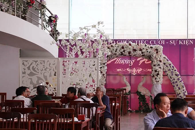 nhà hàng thượng hải 103 láng hạ 24